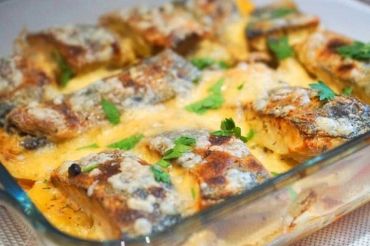 Lingcod Pieces in Sour Cream