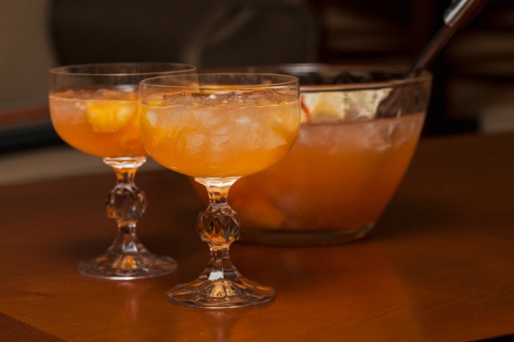Punch with Vodka and Sparkling Wine