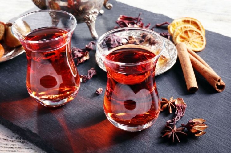 Punch with Rum, Black Tea, and Hibiscus