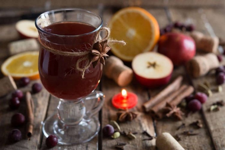 Apple Punch with Red Wine