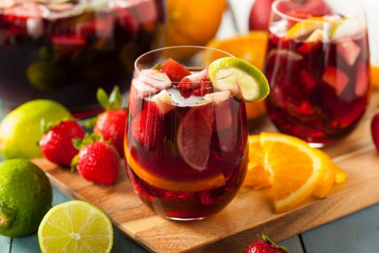 Punch with White Rum and Plum Wine