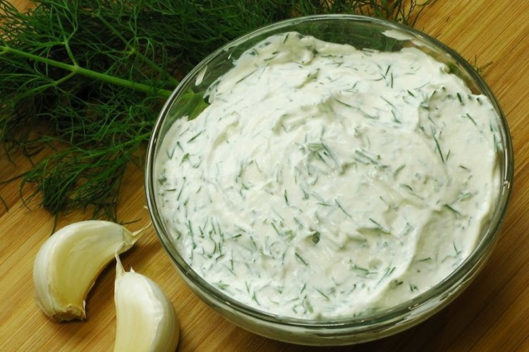 Dumpling Sauce with Sour Cream and Mayonnaise