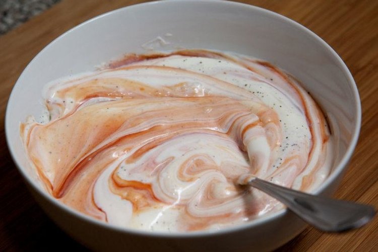 Dumpling Sauce with Sour Cream and Ketchup