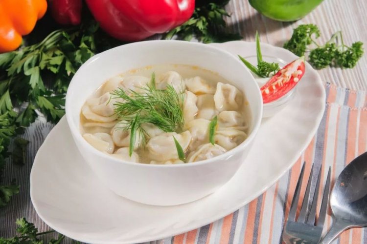 Sopa de la abuela con dumplings