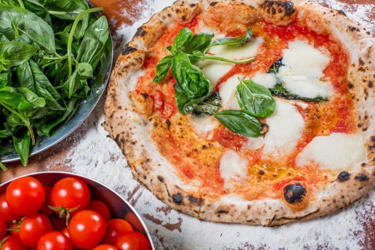 Pizza with Ham, Mozzarella, and Spinach
