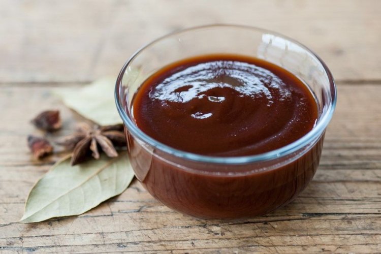 Salsa barbacoa con azúcar moreno