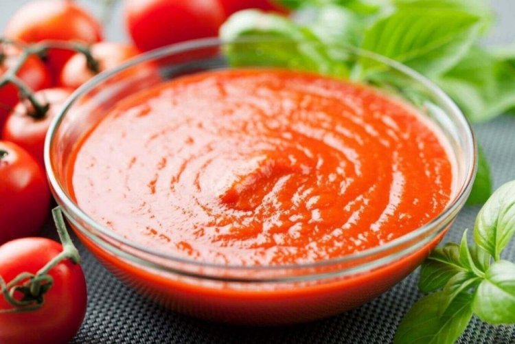 Salsa de pasta de tomate con canela