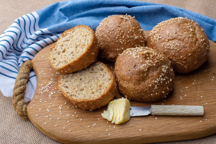Panecillos de queso cottage con harina de almendras y lino