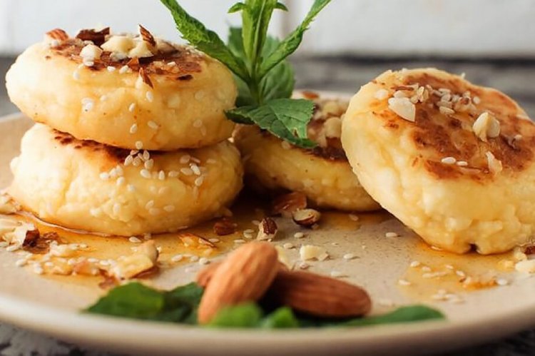 Tortitas de queso cottage con harina de almendras