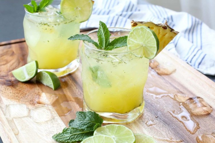 Lemonade with Lime and Pineapple Syrup