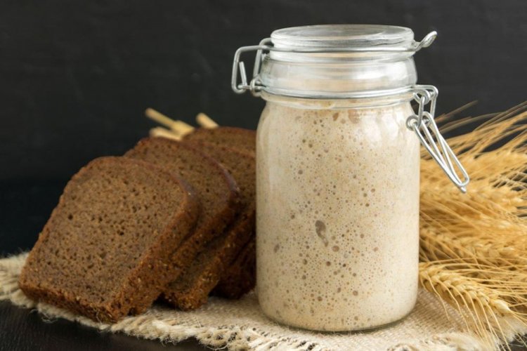 Rye Flour and Dry Yeast Sourdough Starter