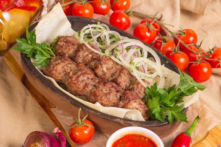 Lyulya-kebab en la casa de campo