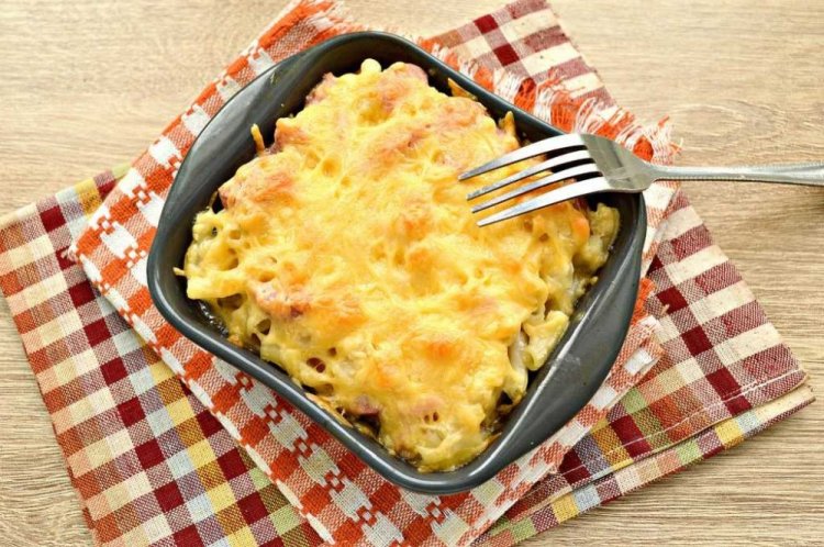 Baked Pasta with Sausages