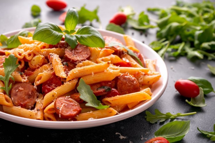 Pasta with Sausages and Tomato Paste
