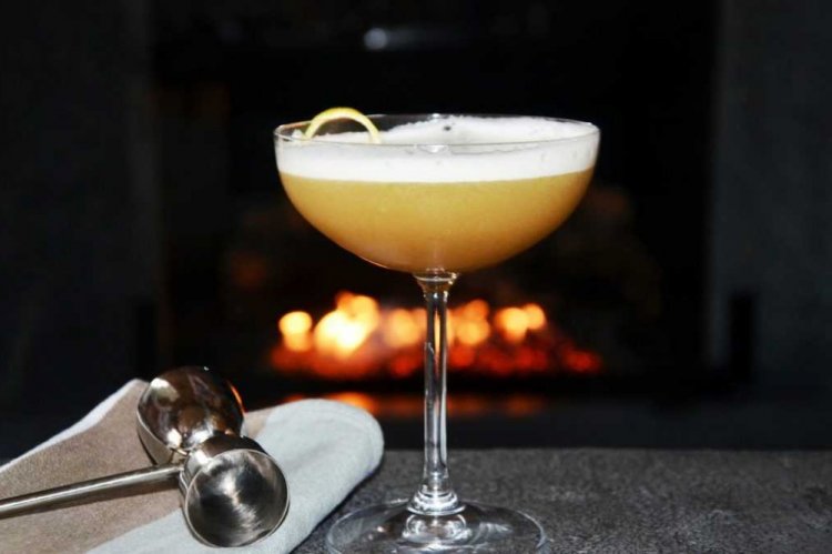 Creamy Rum and Amaretto Cocktail