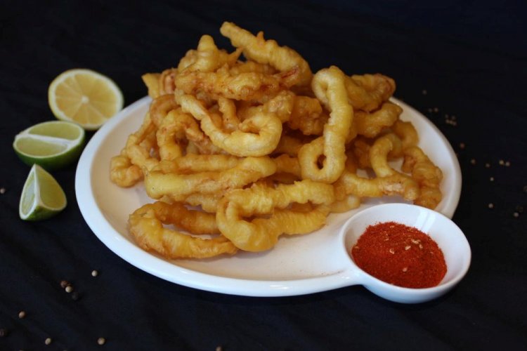 Calamares rebozados con agua mineral