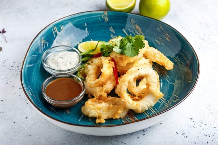 Calamares rebozados con ajo