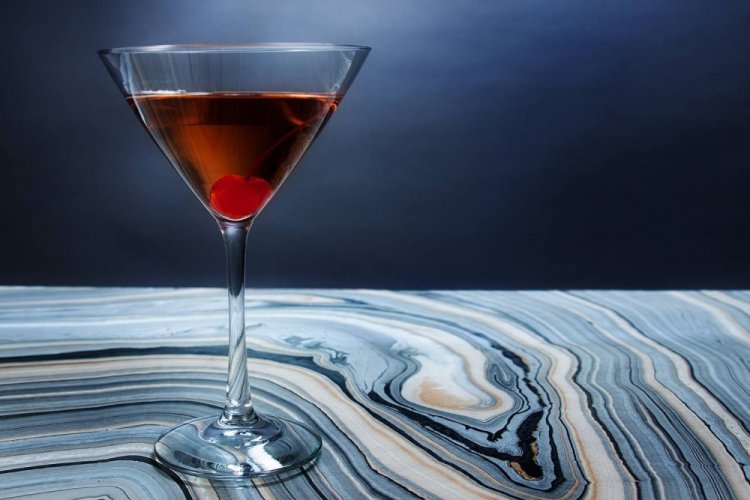 Cóctel con Martini y brandy