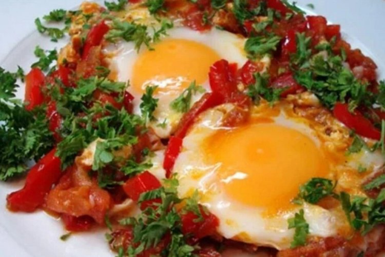 Sausage and Egg Scramble with Vegetables