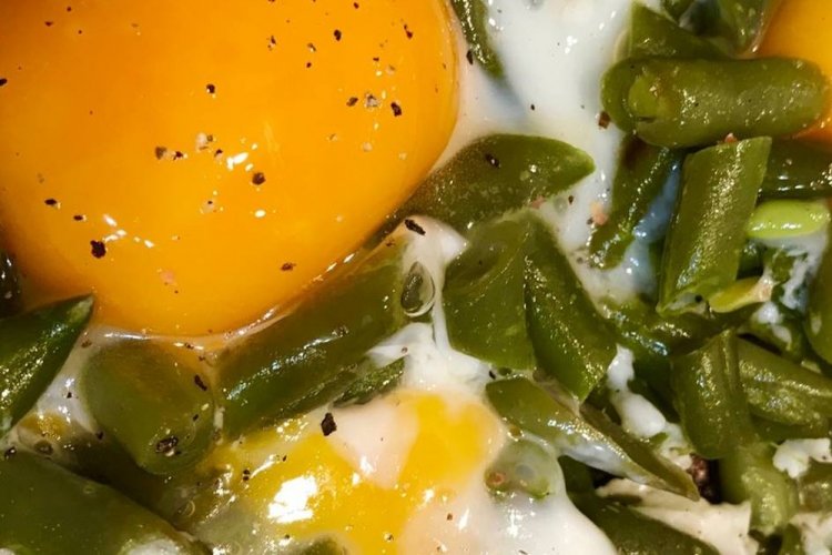 Sausage and Egg Scramble with Green Beans