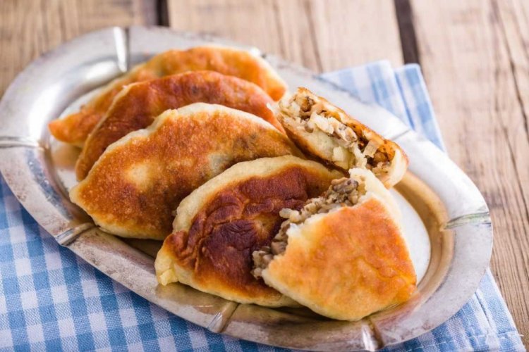 Con carne, bulgur y suluguni