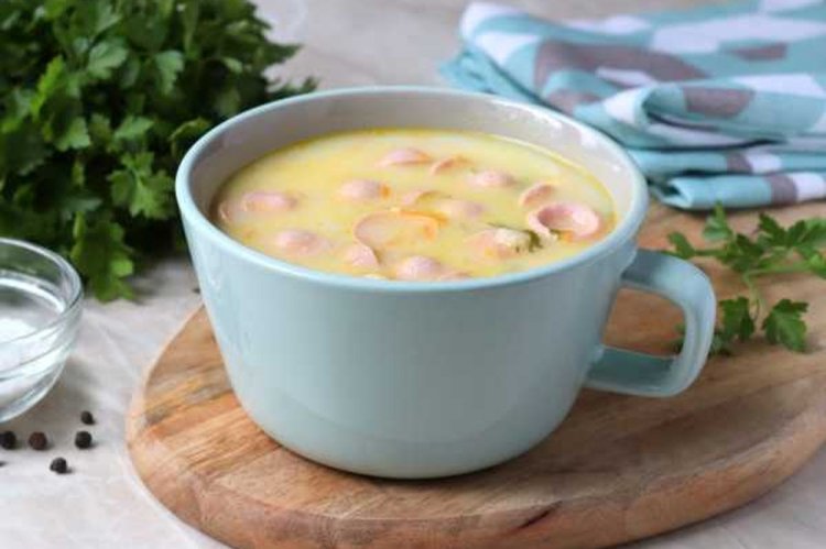 Sausage and Processed Cheese Soup