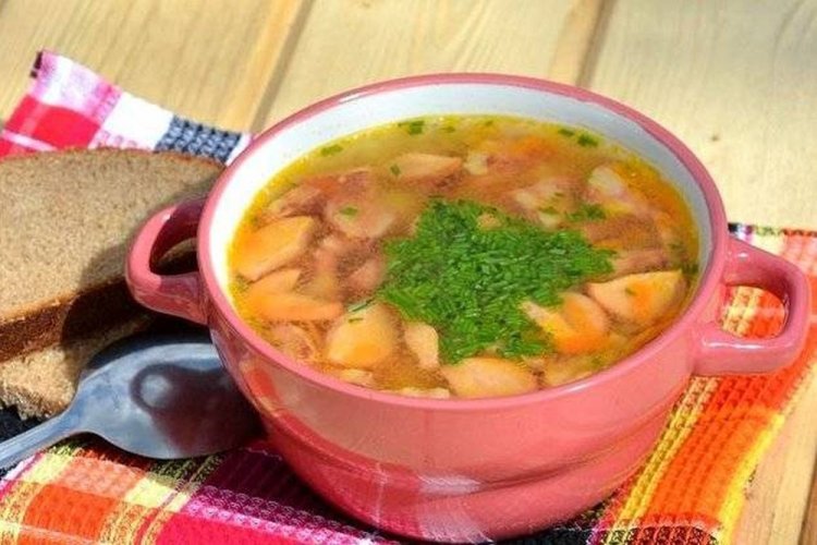 Pea Soup with Sausages