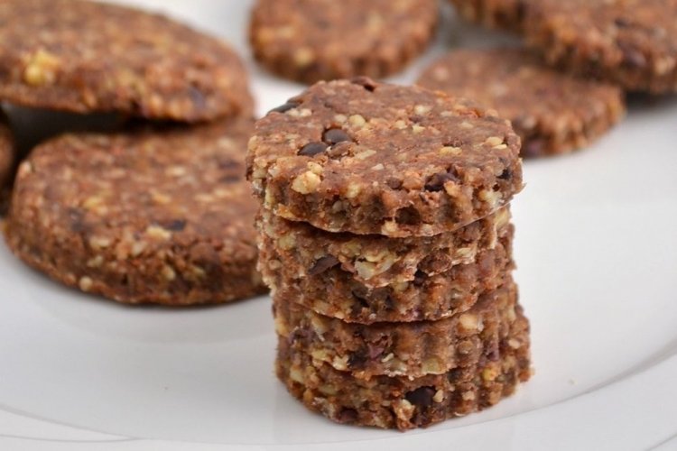 No-Bake Almond Cookies with Dates