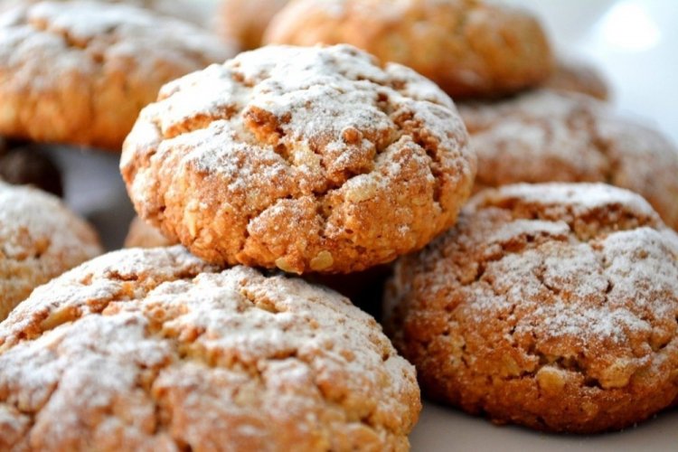 Lenten Almond Cookies