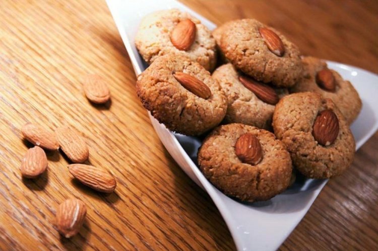Almond Cookies with Cognac