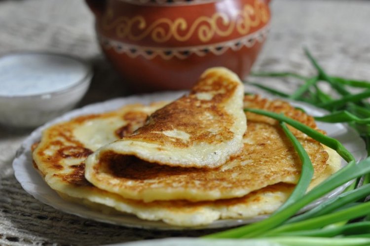 Yeast Pancakes with Potatoes
