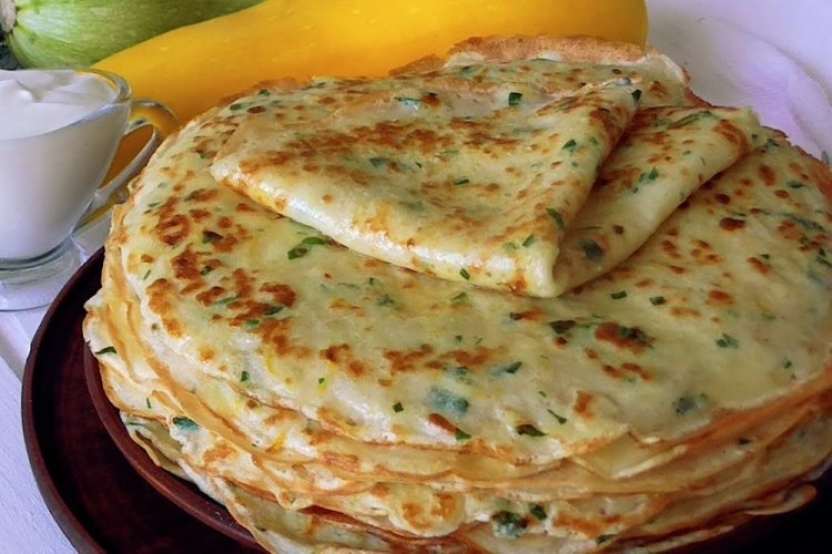 Zucchini Pancakes with Sour Cream