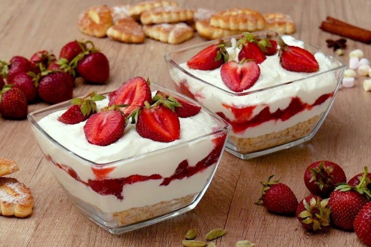 Postre de requesón con fresas
