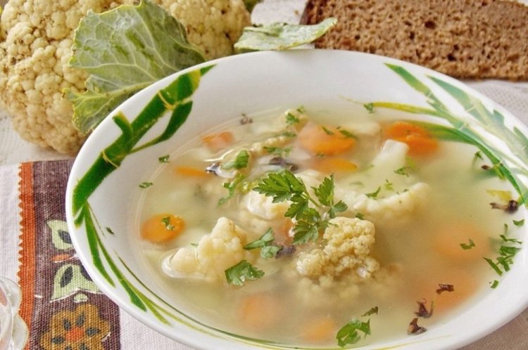 Vegetable Soup with Cauliflower