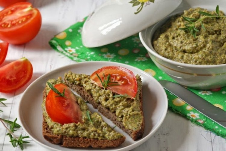 Paté de calabacín con nueces
