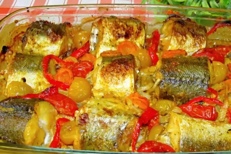Besugo asado con verduras en yogur