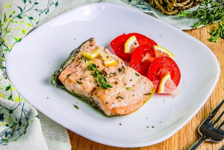 Chum Salmon with Mayonnaise in the Oven