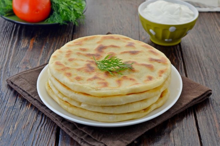 Water Flatbreads with Potatoes