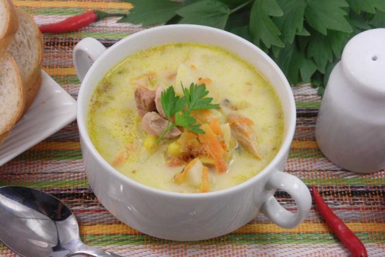 Cheese Soup with Smoked Chicken