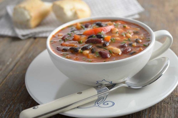Smoked Chicken and Bean Soup