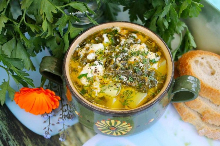 Sorrel Soup with Smoked Chicken