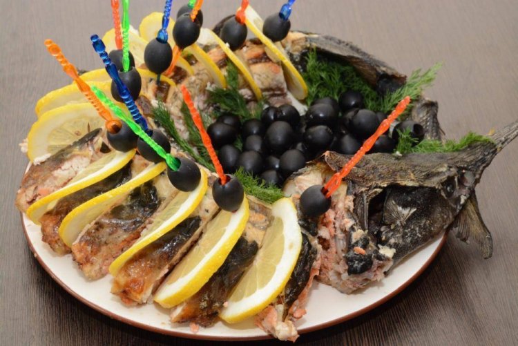 Esturión relleno al horno