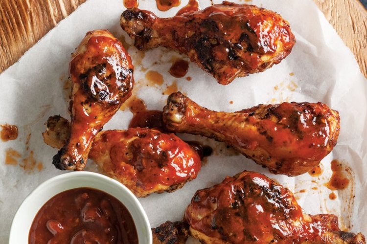 Muslos de pollo en salsa agridulce en olla de cocción lenta