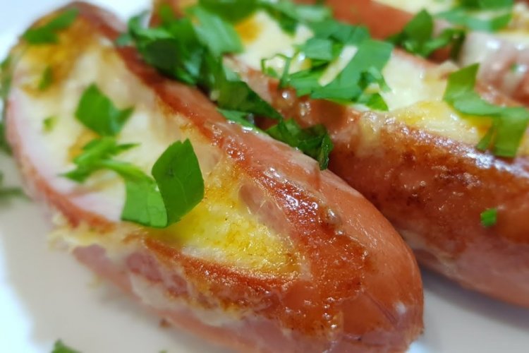 Sausages with Cheese, Mayonnaise, and Mustard in the Oven