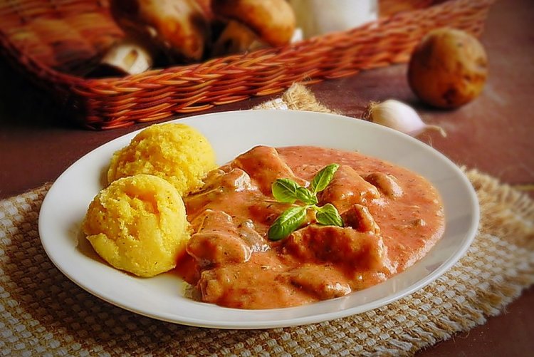 Turkey with Tomato-Sour Cream Gravy in a Skillet
