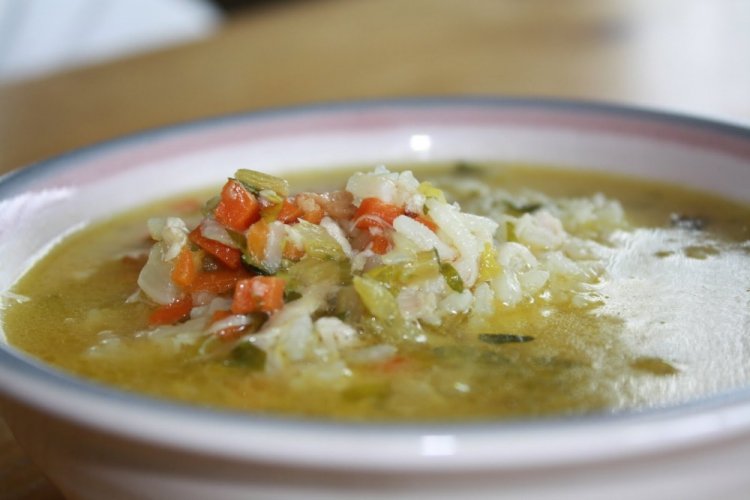 Sopa dietética de calabacín con arroz