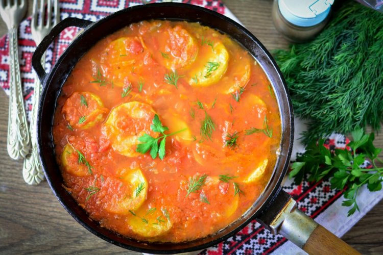 Calabacín estofado en tomate