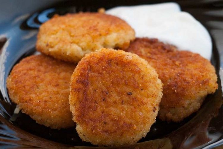 Semolina Patties in Nut Breading
