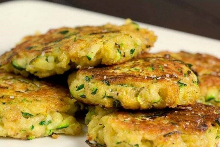 Tortitas de calabacín con jamón