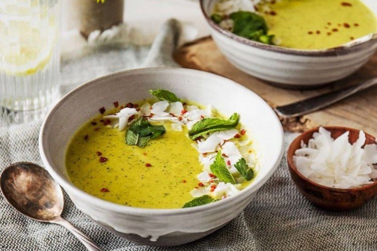 Zucchini Cream Soup with Coconut Milk